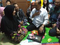 Menteri Nasir Temui Ortu Syaits Asyam, Peserta Diklat Mapala UII
