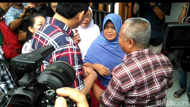 Ahok kunjungi warga Ulujami / 
