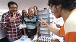 Djarot Ikuti Pengobatan Gratis di Pengadegan