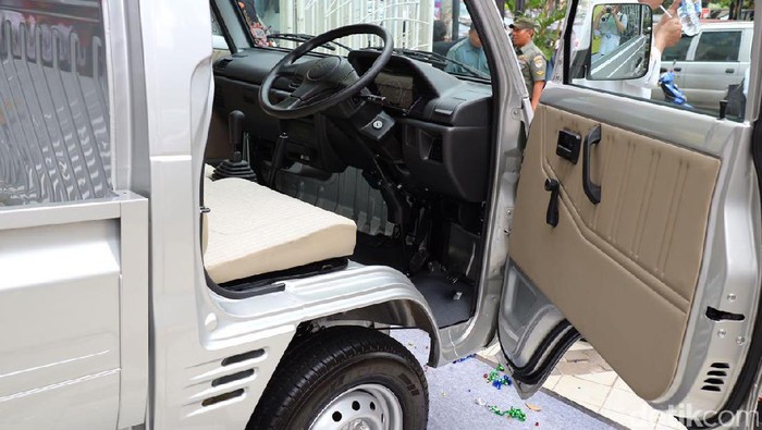 Tak Ingin Monoton, Suzuki Pasang Jok Warna Terang di Carry