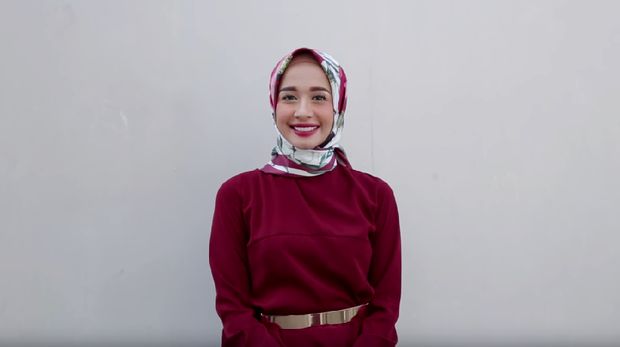 Tampil Cantik ke Acara Formal dengan Tutorial Hijab Ala 