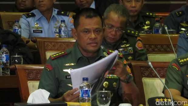 Panglima TNI rapat di Komisi I DPR / 