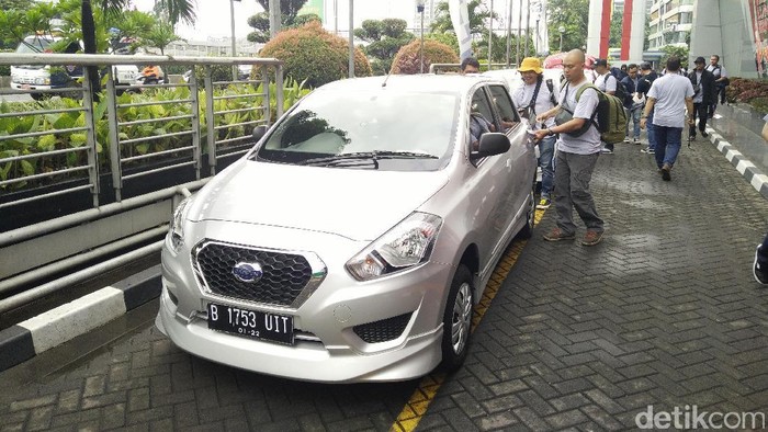 Eksplorasi Mobil Datsun di Kota Kembang