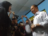 Menteri Nasir Temui Ortu Syaits Asyam Korban Diklat Mapala UII