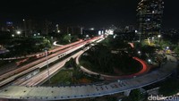 Pembangunan jalan layang di Semanggi ini nantinya akan memudahkan arus dari Cawang dan Slipi yang akan mengarah ke Sudirman. Nantinya, kendaraan dari arah Cawang bisa langsung ke arah HI dengan akses tersebut sehingga tidak perlu berputar di kolong Semanggi.
