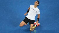 Ini menjadi semifinal pertama Nadal di ajang grand slam semenjak petenis 30 tahun tersebut menjuarai Prancis Terbuka 2014 lalu -- titel grand slam ke-14 untuknya. Quinn Rooney/Getty Images.