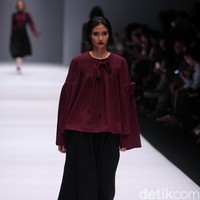Koleksi Brand dari IKYK for Zalora dengan mengusung tema The Urbanist di Jakarta Fashion Week 2017. Senayan City. Jakarta. [Foto: Mohammad Abduh/Wolipop]