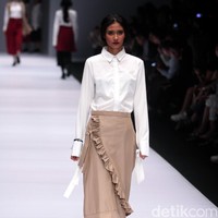 Koleksi Brand dari IKYK for Zalora dengan mengusung tema The Urbanist di Jakarta Fashion Week 2017. Senayan City. Jakarta. [Foto: Mohammad Abduh/Wolipop]