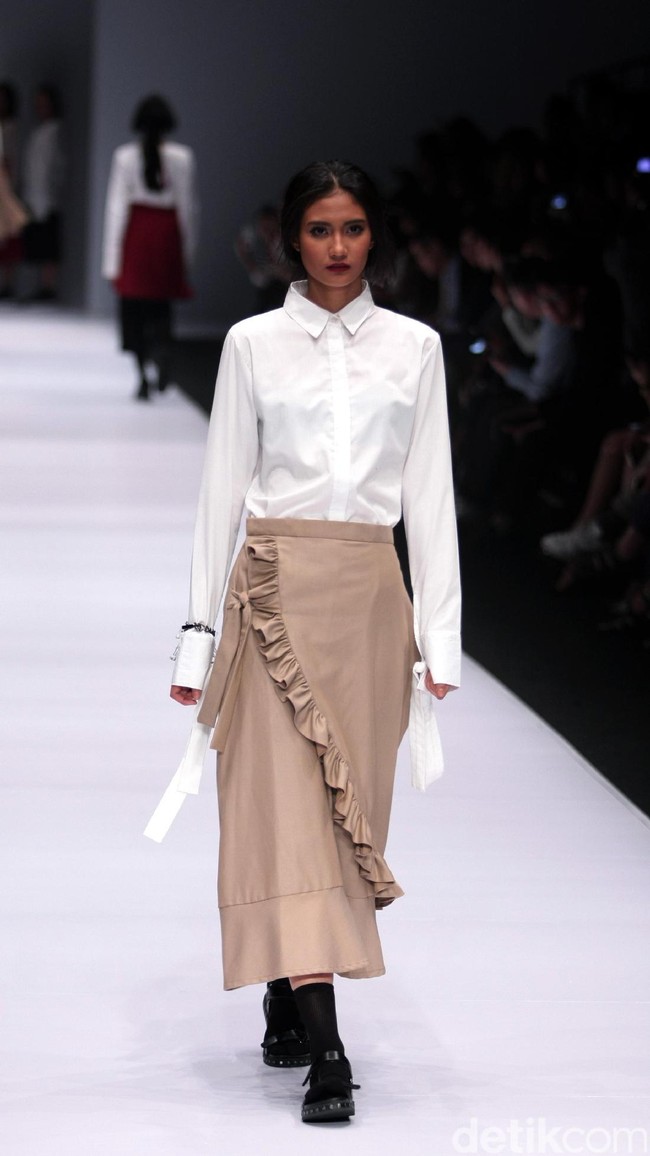 Koleksi Brand dari IKYK for Zalora dengan mengusung tema The Urbanist di Jakarta Fashion Week 2017. Senayan City. Jakarta. [Foto: Mohammad Abduh/Wolipop]