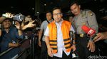 Memakai Rompi Oranye, Kamaludin Resmi Ditahan