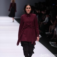 Koleksi Brand dari IKYK for Zalora dengan mengusung tema The Urbanist di Jakarta Fashion Week 2017. Senayan City. Jakarta. [Foto: Mohammad Abduh/Wolipop]