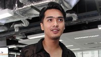 Percaya kan, jika Ricky Harun memang awet muda?  Dok. detikHOT