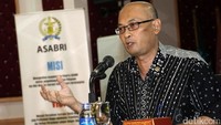 Direktur Operasi PT ASABRI (Persero) Adiyatmika memberikan penjelasan soal PP No.102 tahun 2015 tentang asuransi sosial Prajurit TNI, Anggota polri dan pegawai aparatur sipil negara yang mana jumlah santunan yang ditetapkan dalam Peraturan Pemerintah No.102 lebih besar nominalnya daripada Peraturan Pemerintah yang sebelumnya No. 67 Tahun 1991.