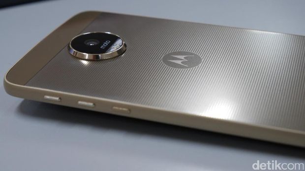 Moto Z, Ponsel Modular yang Serba Bisa