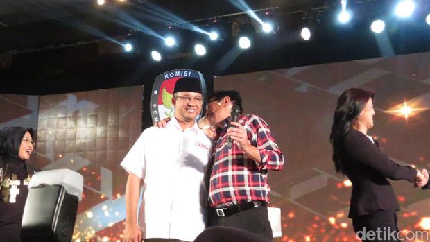 Kemesraan usai debat / 