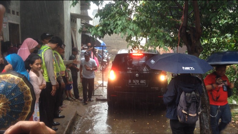 Polisi Gelar Rekonstruksi Pembunuhan Mahasiswi Murniati Polisi Gelar Rekonstruksi Pembunuhan Mahasiswi Murniati
