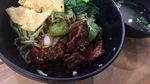 Slurpp! Mie Hijau Sapi Lada Hitam yang Gurih Mulur Ada di Sini