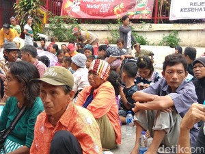 Cerita Sukarelawan soal Pencari Angpao di Vihara Petak Sembilan
