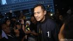 Cagub Agus Didampingi Annisa Pohan Tiba di Lokasi Debat