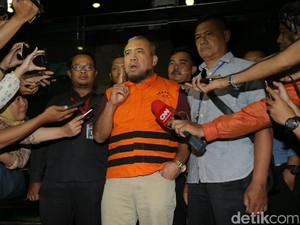 Apa Implikasi Jika Gugatan yang Diadili Patrialis Dikabulkan MK?