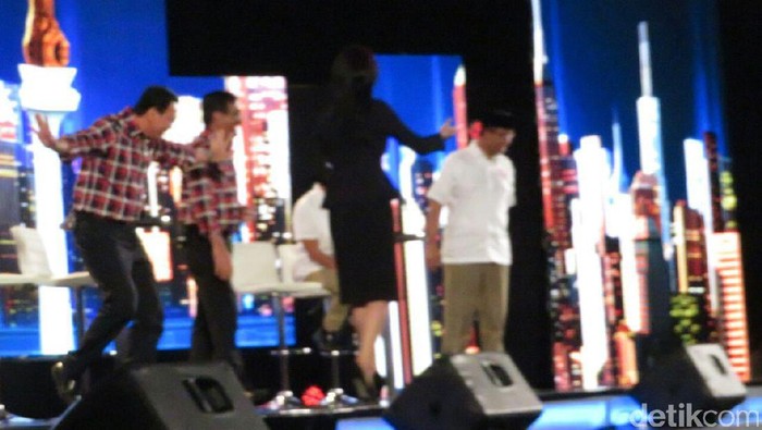 Saat Agus-Sylvi Berdebat dengan Anies dan Dipisahkan Ahok