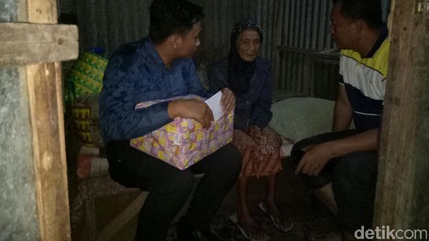 Komunitas di Banyuwangi Urun Tangan Bantu Warga Miskin