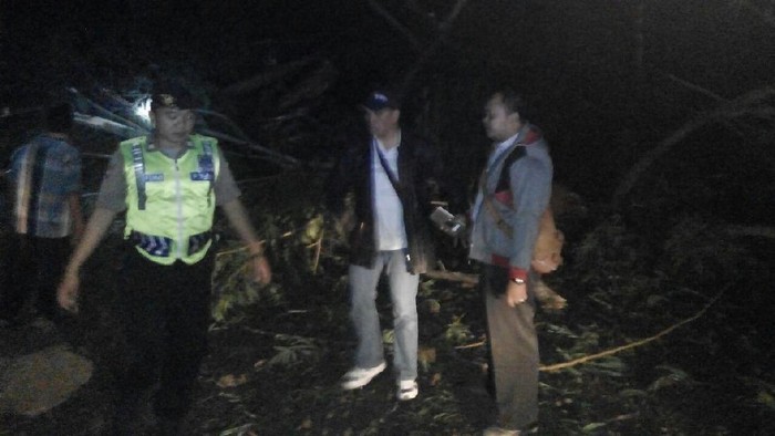 Tanah Longsor Kembali Landa Trenggalek, Akses JalanTerputus