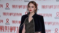 Ia tampil dengan catsuit, jaket dan heels hitam. Pascal Le Segretain/Getty Images/detikFoto.