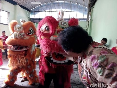 Perayaan imlek di Kampung Tambak Bayan
