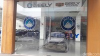 Tahun pertama, Geely bisa menjajakan 1.022 unit mobilnya. Kemudian tahun 2012 penjualan meningkat menjadi 1232 unit. Foto: Khairul Imam Ghozali