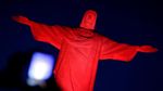 Imlek, Patung Kristus di Rio Berwarna Merah