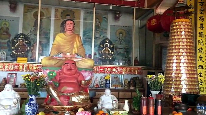 Video Kampung Vietnam, Destinasi Libur Imlek di Batam