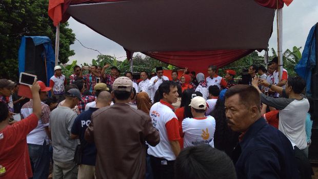 Djarot kampanye di Bintaro.