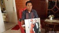 Endah Cakrawati meninggal dalam kecelakaan pesawat kecil di Perth, Australia. Sang ayah, Kosim pun mengenang almarhum putrinya tersebut. Semasa hidup, Endah Cakrawati adalah perempuan pintar dan penuh prestasi. Mulai finalis Nong Banten hingga Puteri Indonesia pernah dilaluinya.
