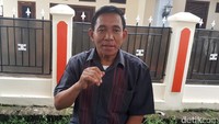 Komunikasi keluarga dengan Endah menurut Kosim terakhir terjadi sekitar kemaren sore sebelum kejadian. Peter menurutnya sempat berkirim pesan menanyakan kabar keluarga di Banten. Apalagi, menurutnya juga sosok Peter dekat ke orang tua khususnya ke mendiang ibu dari Endah.