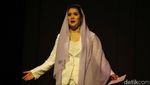 Aksi Panggung Para Artis di Teatrikal Manusia Istana