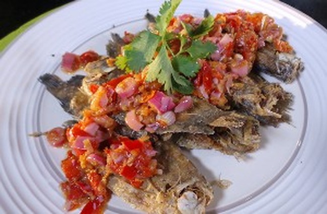 Sedang Ingin yang Pedas? Yuk, Buat Aneka Lauk dengan Sambal Nikmat!