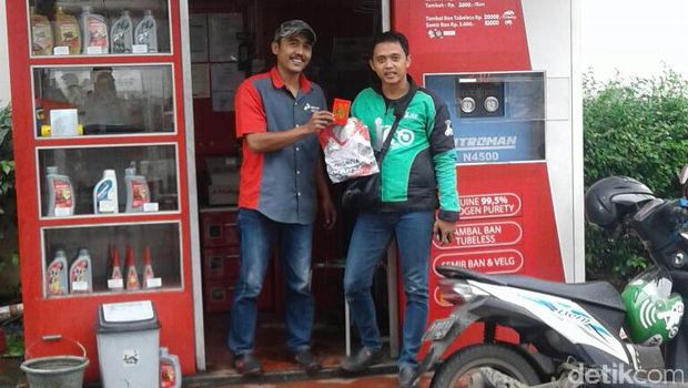 Pertamina Bagi Angpao di 400 Bengkel