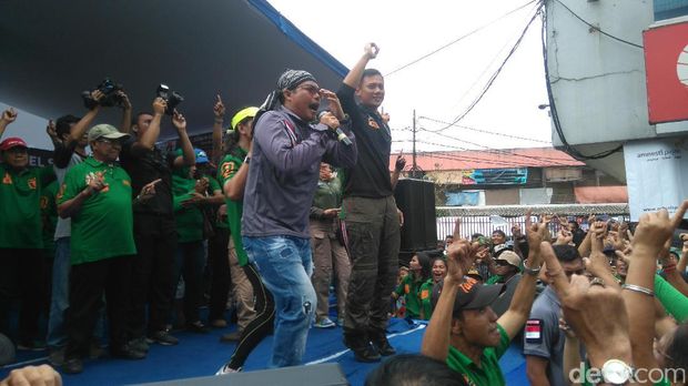Agus Yudhoyono senam bareng Lulung / 