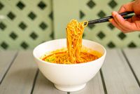 Hangatkan Badan dengan <i/>Spicy Red Chilli Ramen</i> ala Chef Ivan Orkin