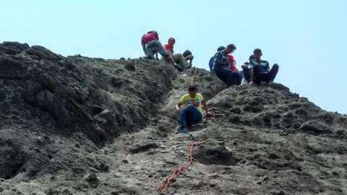 Gunung Munara di Kabupaten Bogor