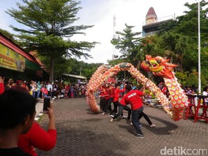Imlek, KBS Hadirkan Barongsai dan Pohon Angpao