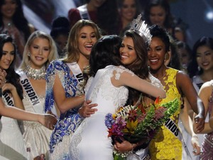 Miss France Iris Mittenaere Juara Miss Universe 2016
