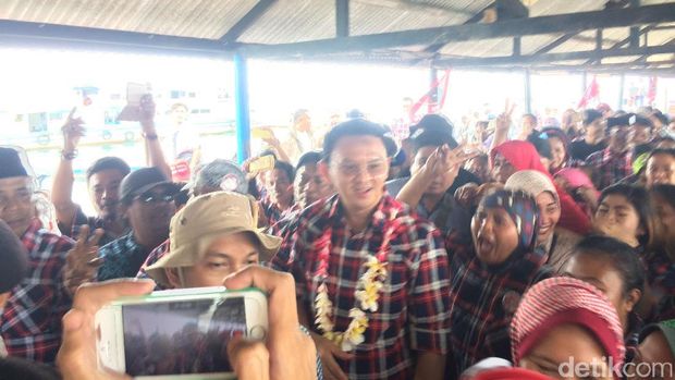 Ahok di Pulau Pramuka / 