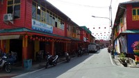 Kawasan Pecinan ini beralamat di Jalan Sultan Ismail, Siak, Riau. Sayang saat detikTravel berkunjung, kawasan ini sedang sepi tak banyak aktivitas karena sudah sore (Wahyu/detikTravel)