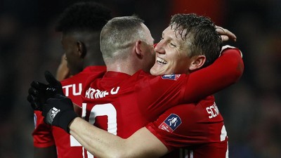 MU Gilas Wigan 4-0