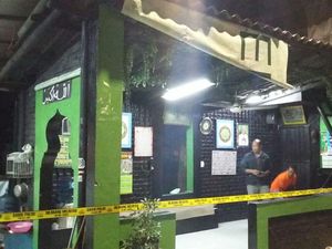 Teka-Teki Penyerang Posko FBR di Daan Mogot