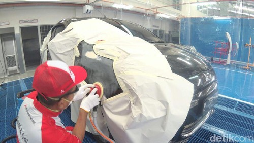 Mitsubishi meresmikan Body Repair & Paint Shop di Bekasi.