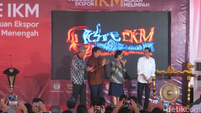 Jokowi Bebaskan Pajak dan Bea Masuk Usaha Kecil