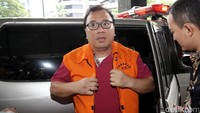 Sebelumnya, KPK juga menyebut Basuki Hariman pernah diperiksa KPK pada beberapa tahun lalu. Saat itu, Basuki diperiksa sebagai saksi berkaitan dengan kasus suap impor daging di Kementerian Pertanian (Kementan) dengan tersangka Luthfi Hasan Ishaaq.